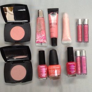 BNWOT Assorted Pinks Makeup Bundle